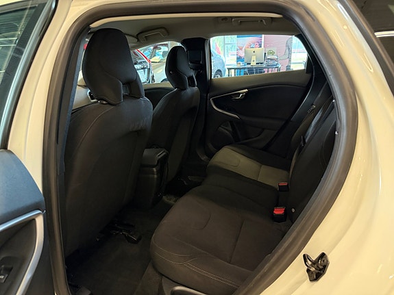 Volvo V40 17 of 18