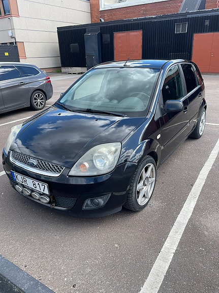 Ford Fiesta 5 of 5