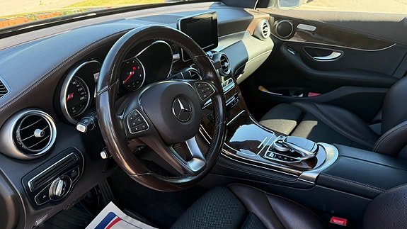 Mercedes-Benz GLC220 d 3 of 5