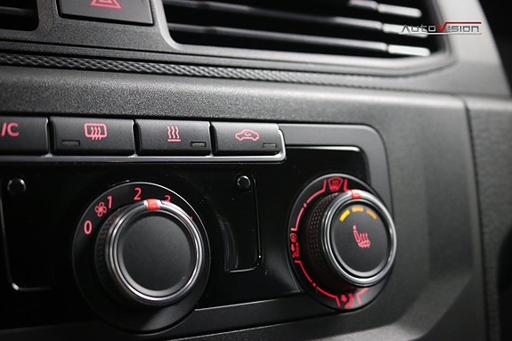 Volkswagen Caddy 12 of 25