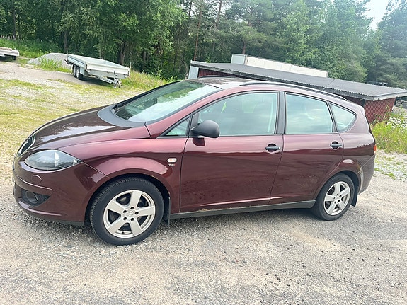Seat Altea XL 2 of 7