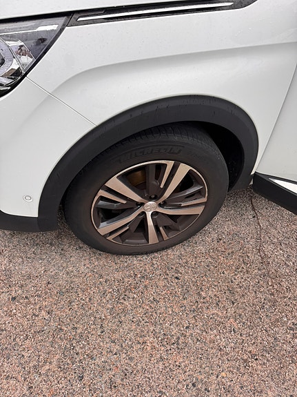 Peugeot 3008 5 of 5