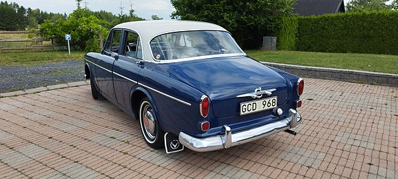 Volvo Amazon 3 of 5