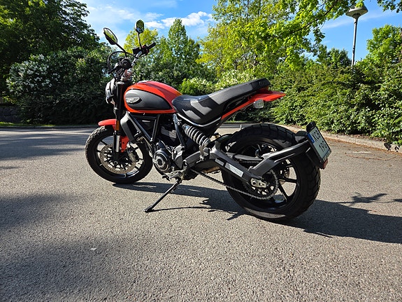 Ducati Scrambler 800 2 of 3