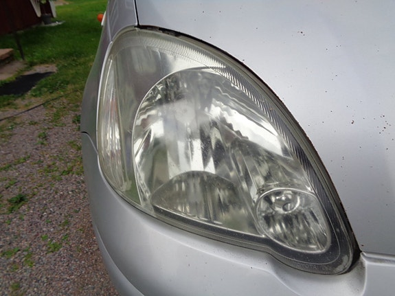Toyota Yaris 9 of 30