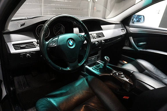 BMW 520 12 of 24