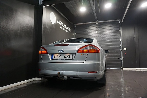 Ford Mondeo 19 of 20