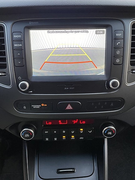Kia Carens 13 of 21