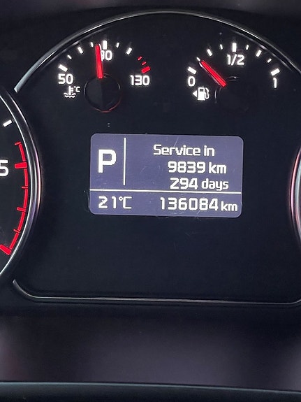 Kia Carens 18 of 21