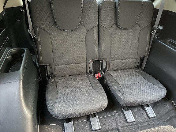Kia Carens 11 of 21