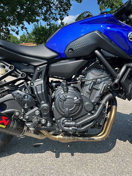 Yamaha MT07 4 of 6