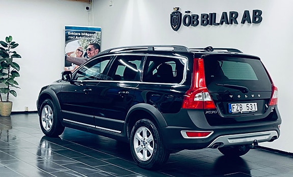 Volvo XC70 3 of 5