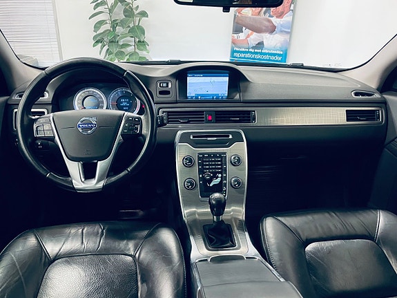 Volvo XC70 5 of 5