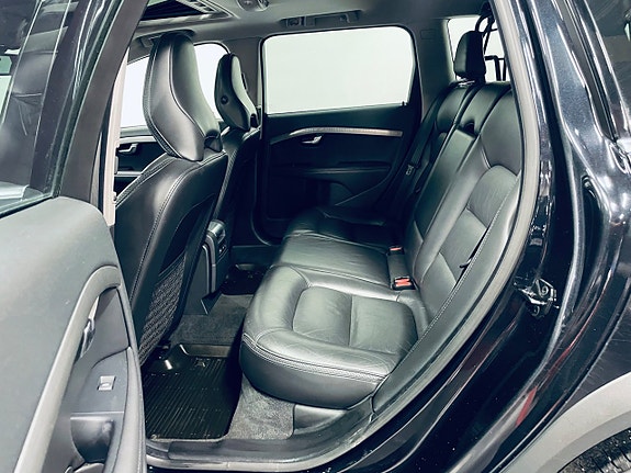Volvo XC70 10 of 17