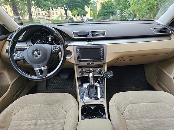 Volkswagen Passat 8 of 9