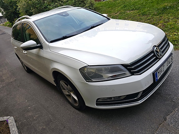 Volkswagen Passat 3 of 9