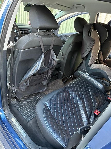 Mercedes-Benz B180 8 of 9