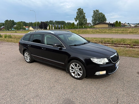 Skoda Superb 4 of 5