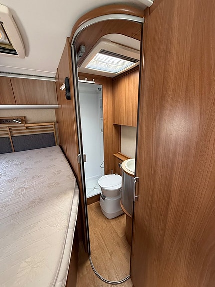 Kabe Travel Master Royal LXL 700 2.3 Multijet 131 hk 19 of 30