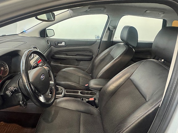 Ford Focus 6 of 9