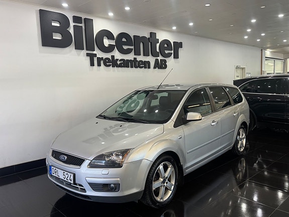 Ford Focus 2 of 9