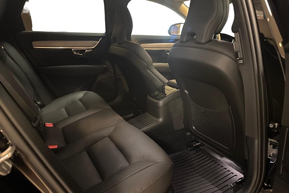 Volvo V90 11 of 15