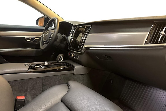 Volvo V90 10 of 15