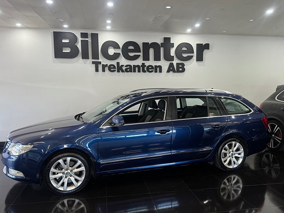 Skoda Superb 3 of 5