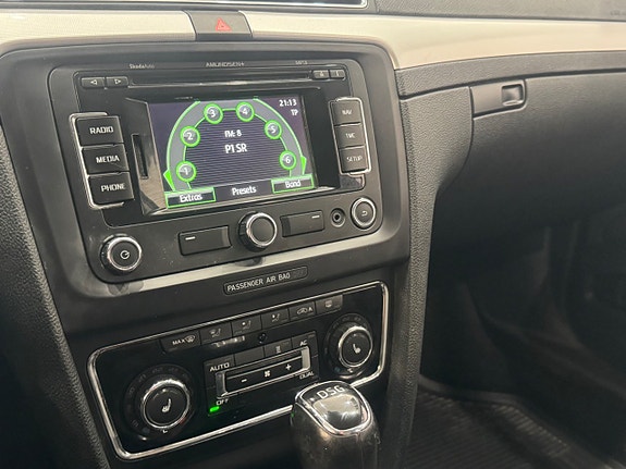 Skoda Superb 14 of 16