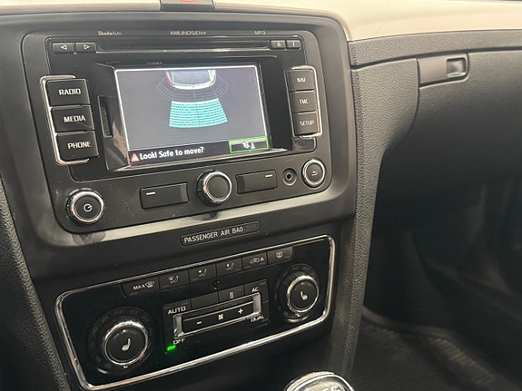 Skoda Superb 15 of 16
