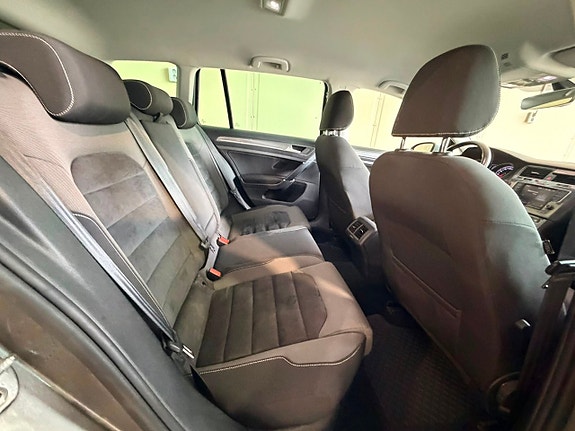 Volkswagen Golf Alltrack 7 of 21