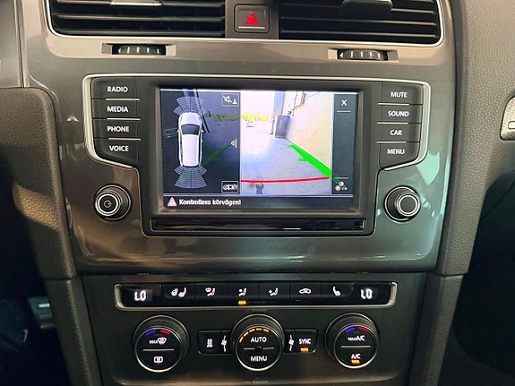 Volkswagen Golf Alltrack 15 of 21