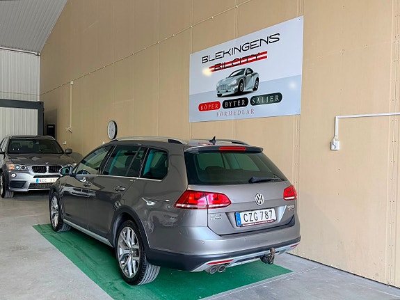 Volkswagen Golf Alltrack 20 of 21