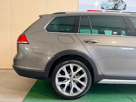 Volkswagen Golf Alltrack 4 of 21