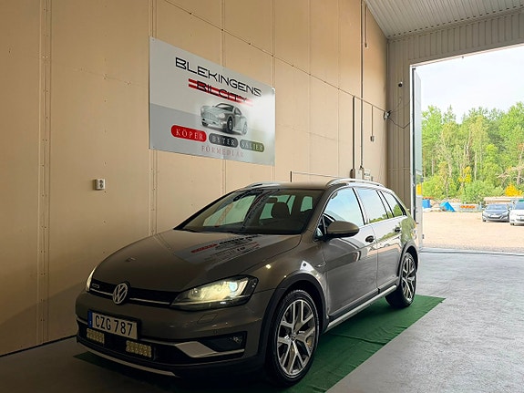 Volkswagen Golf Alltrack 16 of 21