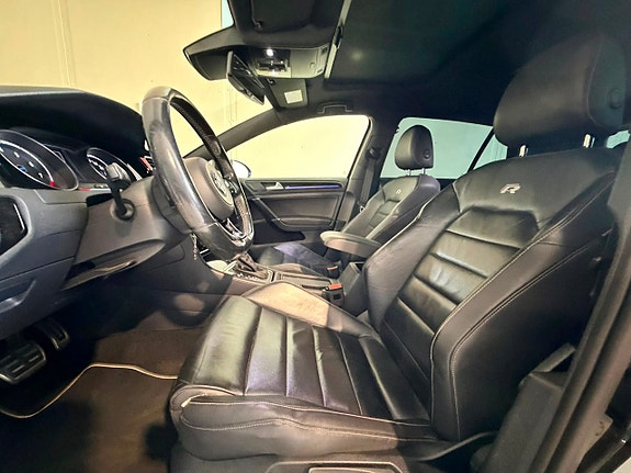 Volkswagen Golf VII 10 of 19