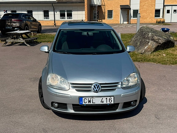 Volkswagen Golf V 3 of 5