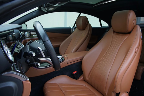 Mercedes-Benz E400 17 of 30