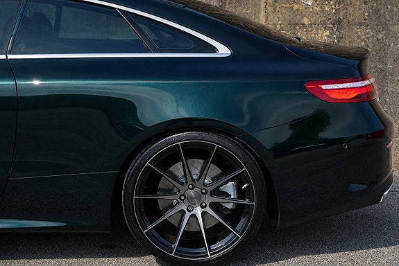Mercedes-Benz E400 14 of 30
