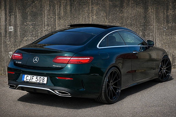 Mercedes-Benz E400 9 of 30