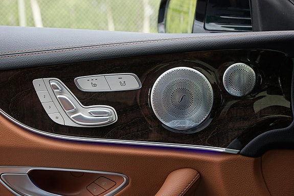 Mercedes-Benz E400 21 of 30