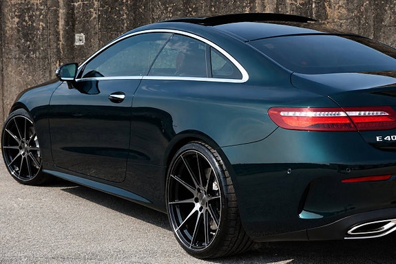 Mercedes-Benz E400 5 of 30