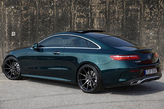 Mercedes-Benz E400 4 of 30