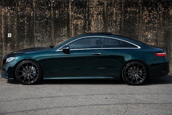 Mercedes-Benz E400 12 of 30