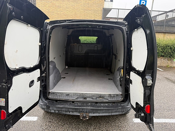 Renault Kangoo Maxi 13 of 16