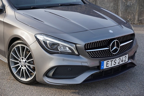 Mercedes-Benz CLA200 d 3 of 5