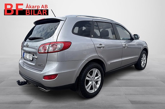 Hyundai Santa Fe 9 of 20