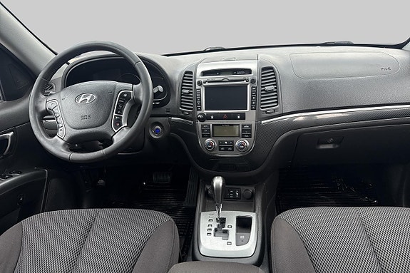 Hyundai Santa Fe 14 of 20