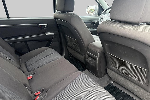Hyundai Santa Fe 10 of 20