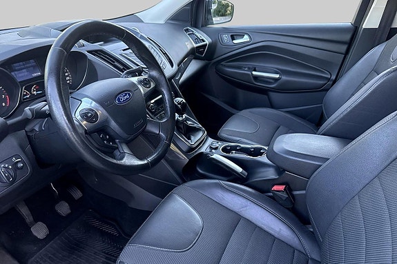 Ford Kuga 3 of 5